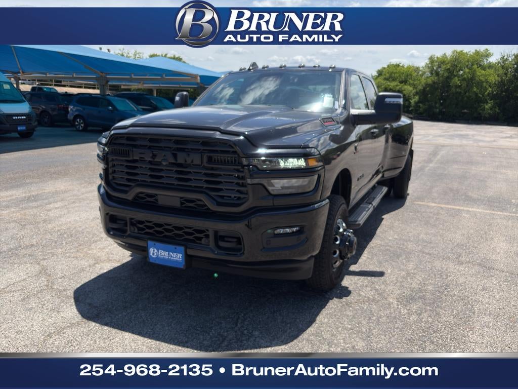2026 RAM Ram 3500 RAM 3500 LONE STAR CREW CAB 4X4 8' BOX in Diamond Black Crystal Pearl-Coat Exterior Paint — front three-quarter view